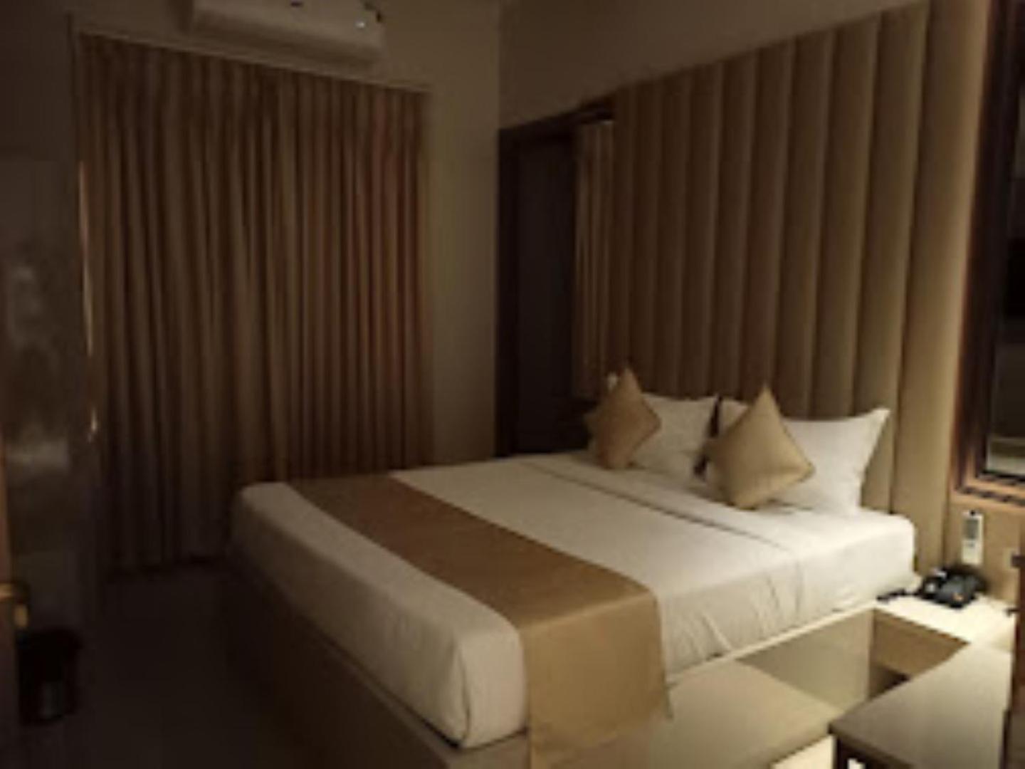 Red Orchid Hotel Kānpur Eksteriør bilde